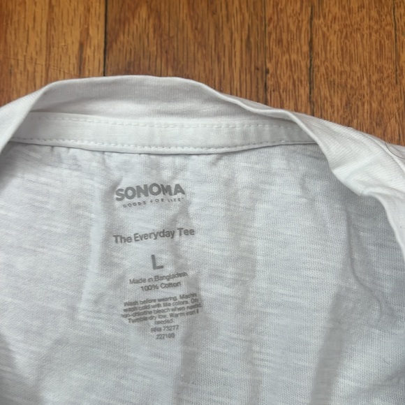 WOMENS TEE SHIRT - Picture 2 of 2